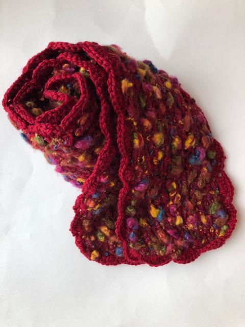 ハンドメイド ミニマフラー 一巻き用 レッド ポコポコ ポップカラー < 女性ファッション  ハンドメイド ミニマフラー 一巻き用 レッド ポコポコ ポップカラー < 女性ファッションの