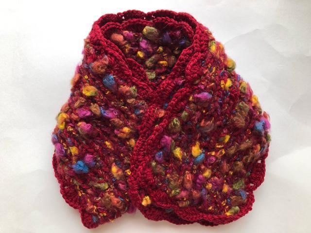 ハンドメイド ミニマフラー 一巻き用 レッド ポコポコ ポップカラー < 女性ファッション  ハンドメイド ミニマフラー 一巻き用 レッド ポコポコ ポップカラー < 女性ファッションの