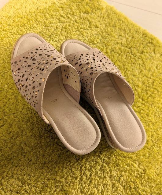 ゆうパック送料込/Gabor/ガボール/サンダル/4 1/2 /日本サイズ24cm相当/キラキラビジュー < ブランド ゆうパック送料込/Gabor/ガボール/サンダル/4 1/2 /日本サイズ24cm相当/キラキラビジュー < ブランドの