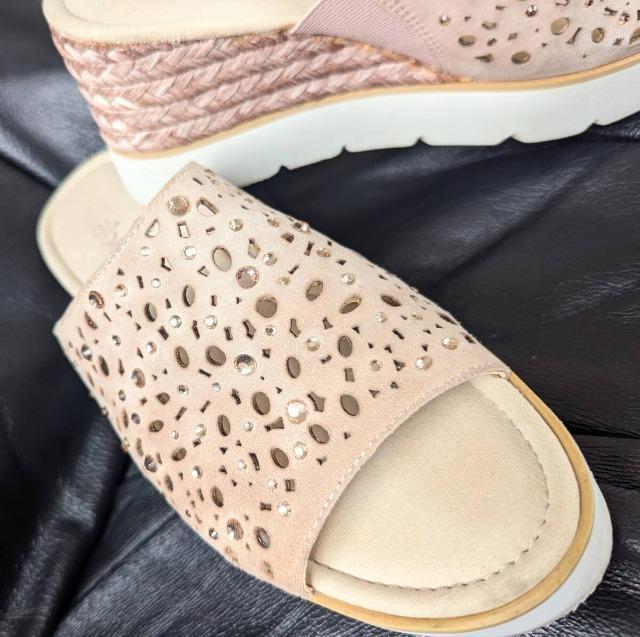 ゆうパック送料込/Gabor/ガボール/サンダル/4 1/2 /日本サイズ24cm相当/キラキラビジュー < ブランド ゆうパック送料込/Gabor/ガボール/サンダル/4 1/2 /日本サイズ24cm相当/キラキラビジュー < ブランドの