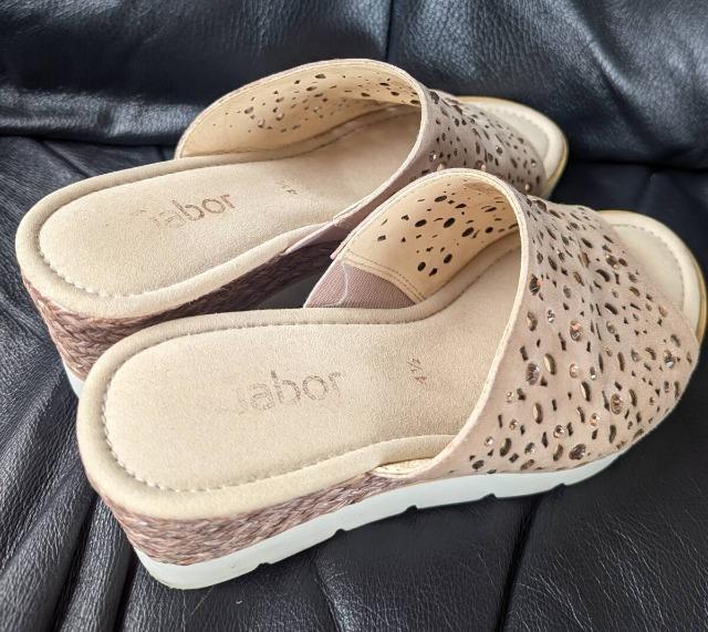 ゆうパック送料込/Gabor/ガボール/サンダル/4 1/2 /日本サイズ24cm相当/キラキラビジュー < ブランド ゆうパック送料込/Gabor/ガボール/サンダル/4 1/2 /日本サイズ24cm相当/キラキラビジュー < ブランドの