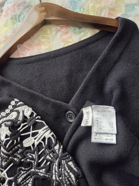 ANELA LUX/J[f\fhJ̐ViubNJ[fBK