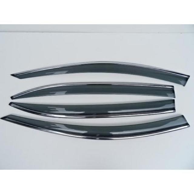 金具付き♪ メッキモール サイドバイザー ドアバイザー アクセラ セダン BM マツダ < 自動車/バイク 金具付き♪ メッキモール サイドバイザー ドアバイザー アクセラ セダン BM マツダ < 自動車/バイク