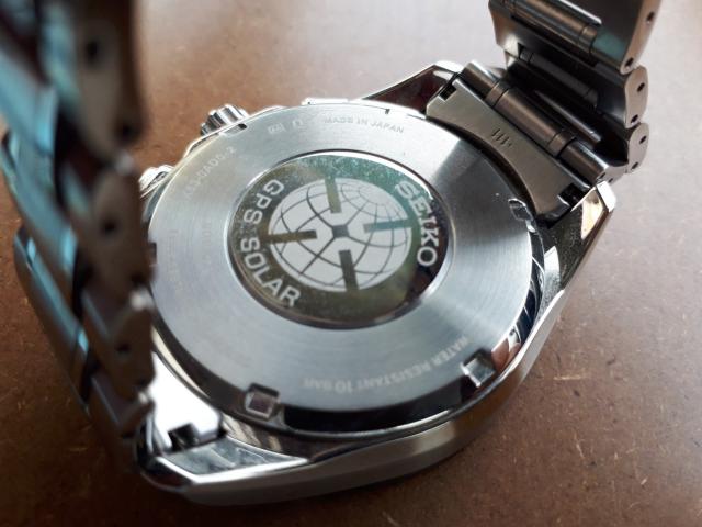 SEIKO@AXg@\[[dgGPS@Ôi  uh 