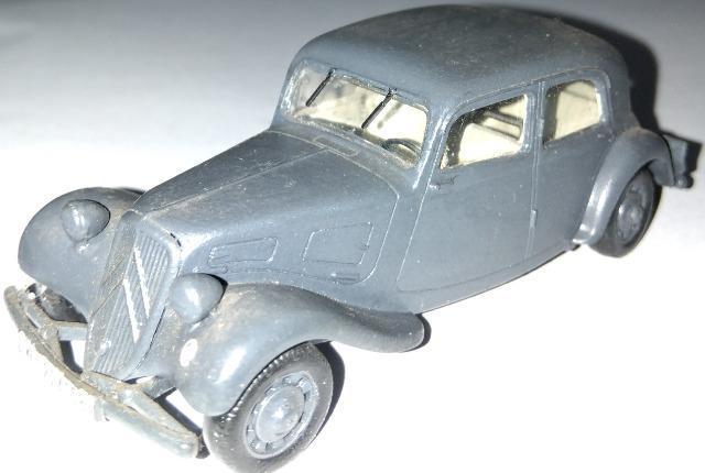 タミヤ1/48シトロエン11CVスタッフカー(ロシア戦線)完成品 < ホビー  タミヤ1/48シトロエン11CVスタッフカー(ロシア戦線)完成品  < ホビーの