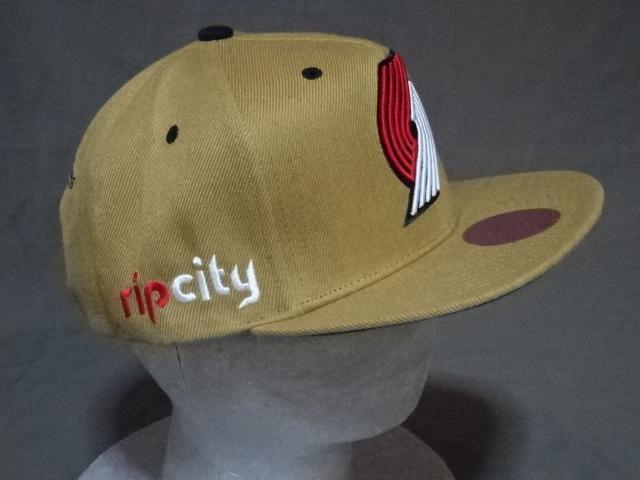 USA購入【Mitchell & Ness】 NBAブレイザーズ【RIP CITY】 ロゴ刺繍入り キャップ < 男性ファッション  USA購入【Mitchell & Ness】 NBAブレイザーズ【RIP CITY】 ロゴ刺繍入り キャップ < 男性ファッションの