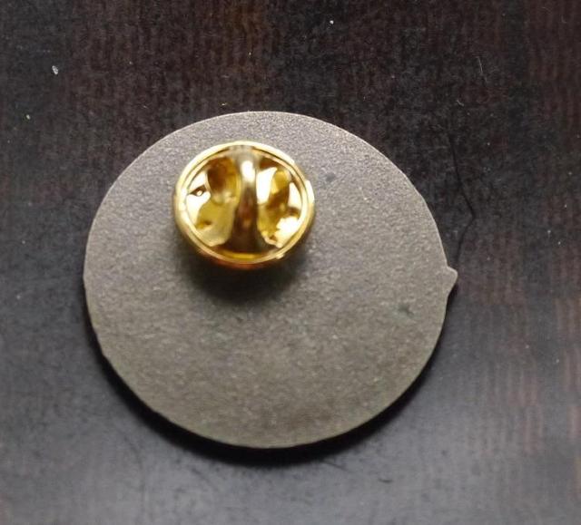 新品 バンド AC/DC ピンブローチ ピンバッジ ピンズ < 男性アクセサリー/時計  新品 バンド AC/DC ピンブローチ ピンバッジ ピンズ < 男性アクセサリー/時計の