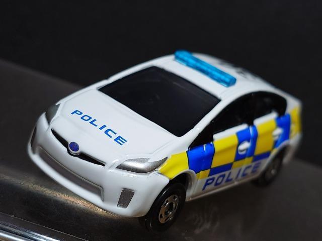 ★アピタ ピアゴオリジナルトミカ★第2弾 トヨタ プリウス英国警察仕様★ < ホビー ★アピタ ピアゴオリジナルトミカ★第2弾 トヨタ プリウス英国警察仕様★ < ホビーの