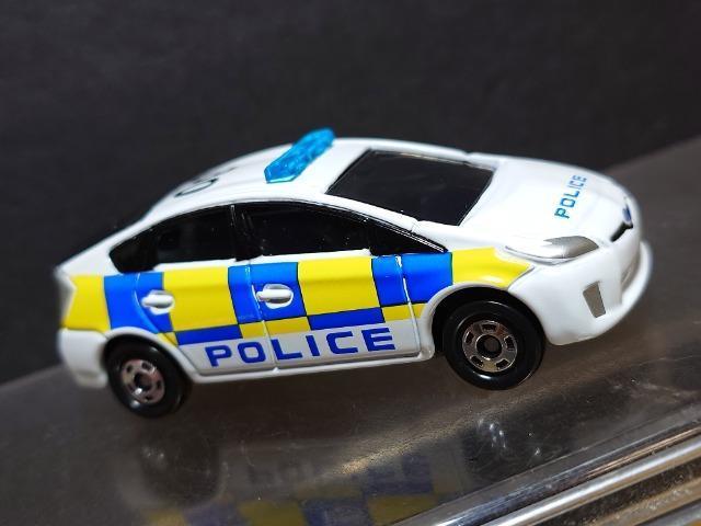 ★アピタ ピアゴオリジナルトミカ★第2弾 トヨタ プリウス英国警察仕様★ < ホビー ★アピタ ピアゴオリジナルトミカ★第2弾 トヨタ プリウス英国警察仕様★ < ホビーの