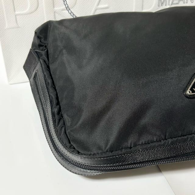 PRADA プラダ ナイロン サフィアーノ レザー ポーチ クラッチ バッグ ブラック シルバー金具 < ブランド PRADA プラダ ナイロン サフィアーノ レザー ポーチ クラッチ バッグ ブラック シルバー金具 < ブランドの