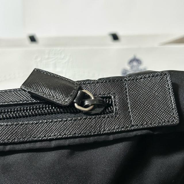 PRADA プラダ ナイロン サフィアーノ レザー ポーチ クラッチ バッグ ブラック シルバー金具 < ブランド PRADA プラダ ナイロン サフィアーノ レザー ポーチ クラッチ バッグ ブラック シルバー金具 < ブランドの