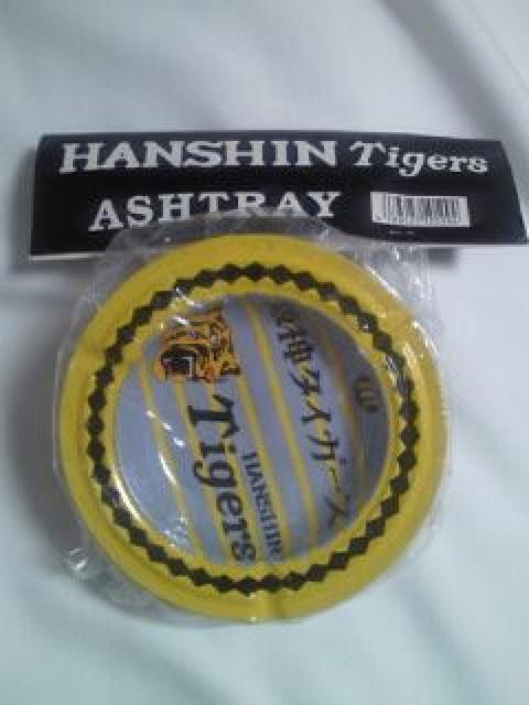 プロ野球 阪神タイガース 球団 マーク 灰皿 小物入れ 3個セット < レジャー/スポーツ  プロ野球 阪神タイガース 球団 マーク 灰皿 小物入れ 3個セット < レジャー/スポーツの