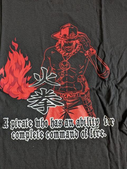 キャラクター Tシャツ ワンピース 火拳のエース < 男性ファッション  キャラクター Tシャツ ワンピース 火拳のエース  < 男性ファッションの