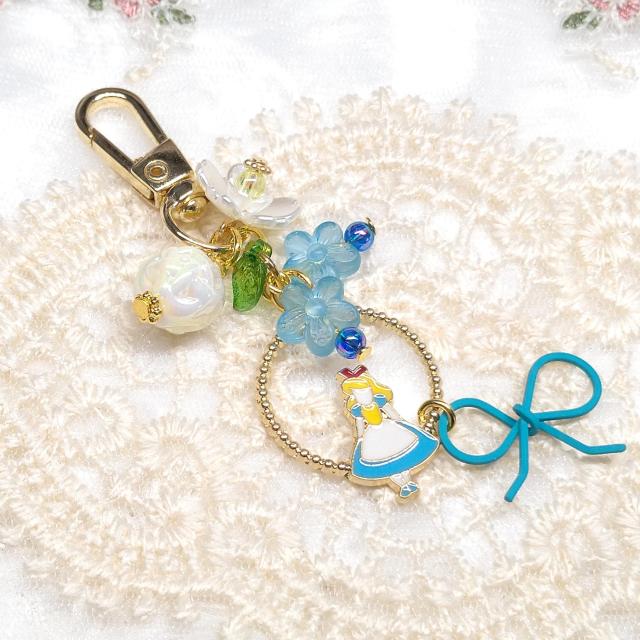 ハンドメイド☆キーホルダー☆アリス < 女性ファッション  ハンドメイド☆キーホルダー☆アリス  < 女性ファッションの