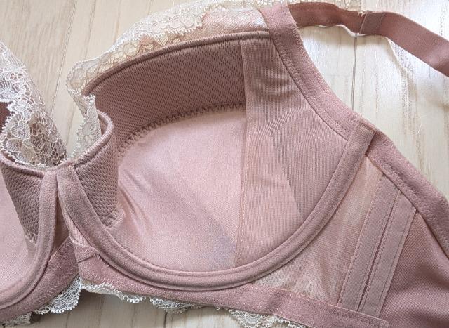 G65★トリンプ★アモスタイル★チャーミングラマーブラジャー★新品★大きいサイズ★送料無料 < 女性ファッション  G65★トリンプ★アモスタイル★チャーミングラマーブラジャー★新品★大きいサイズ★送料無料 < 女性ファッションの