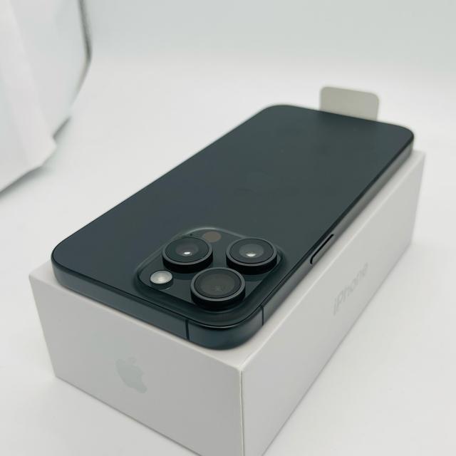 gp@iPhone 15 Pro Max 256 GB SIMt[@ubN