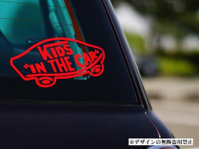 キッズインカー*ステッカーVANS風KidsInCarステッカー子供が乗ってますバンズ < キッズ/ベビー  キッズインカー*ステッカーVANS風KidsInCarステッカー子供が乗ってますバンズ  < キッズ/ベビーの