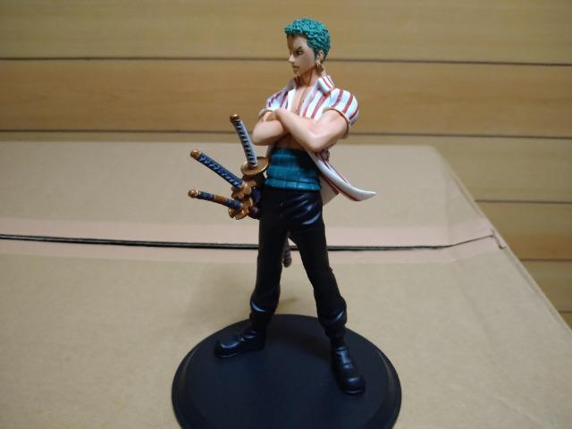 ワンピース フィギュア ゾロ現状品 < アニメ/コミック/キャラクター  ワンピース フィギュア ゾロ現状品 < アニメ/コミック/キャラクターの
