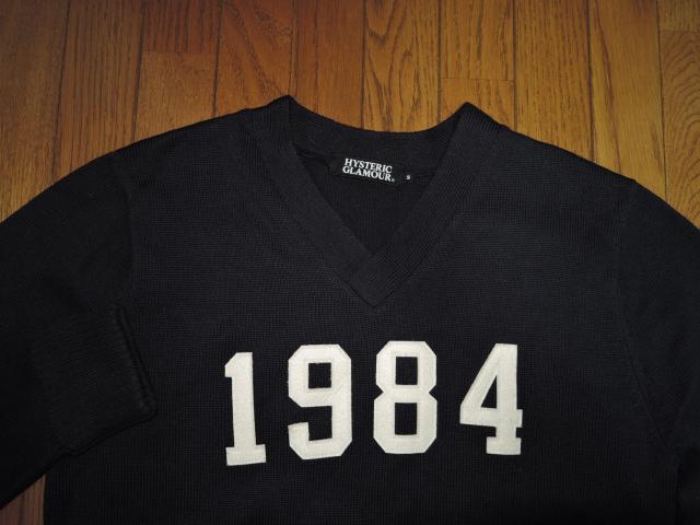 HYSTERIC GLAMOUR ヒステリックグラマー V字 ニット S 1984ワッペン セーター カットソー < ブランド  HYSTERIC GLAMOUR ヒステリックグラマー V字 ニット S 1984ワッペン セーター カットソー < ブランドの