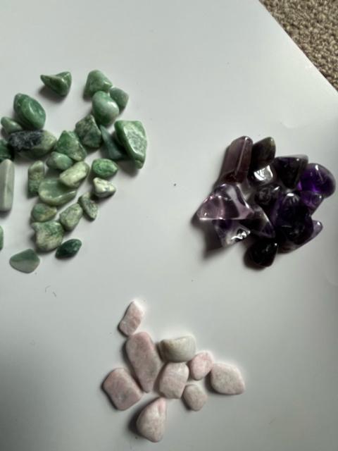 糸魚川産!翡翠さざれ石20グラム!and桃簾石さざれ石10グラム!andブラジル産アメジストさざれ石19グラムの3点セット! < インテリア/ライフ  糸魚川産!翡翠さざれ石20グラム!and桃簾石さざれ石10グラム!andブラジル産アメジストさざれ石19グラムの3点セット!  < インテリア/ライフの