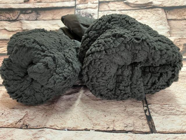 送料無料!大人気商品!防寒 中綿入り 保温 ふわふわ 裏ボア加工!ロングレッグウォーマー(ブラック)1足 < 女性ファッション 送料無料!大人気商品!防寒 中綿入り 保温 ふわふわ 裏ボア加工!ロングレッグウォーマー(ブラック)1足 < 女性ファッションの