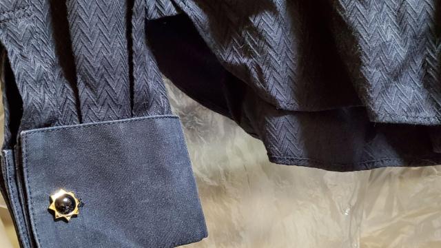 正規未 ジバンシィ クラシックラグジュアリー カボションストーン フラワーカフス スターカフリンクス ラウンドコンポジットボタンL < ブランド 正規未 ジバンシィ クラシックラグジュアリー カボションストーン フラワーカフス スターカフリンクス ラウンドコンポジットボタンL < ブランドの