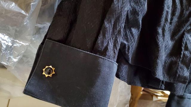 正規未 ジバンシィ クラシックラグジュアリー カボションストーン フラワーカフス スターカフリンクス ラウンドコンポジットボタンL < ブランド 正規未 ジバンシィ クラシックラグジュアリー カボションストーン フラワーカフス スターカフリンクス ラウンドコンポジットボタンL < ブランドの