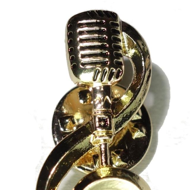 ガイコツマイク ト音記号 ピンバッジ ピンズ ブローチ ラペルピン 金色 ゴールド色 < 男性アクセサリー/時計  ガイコツマイク ト音記号 ピンバッジ ピンズ ブローチ ラペルピン 金色 ゴールド色 < 男性アクセサリー/時計の