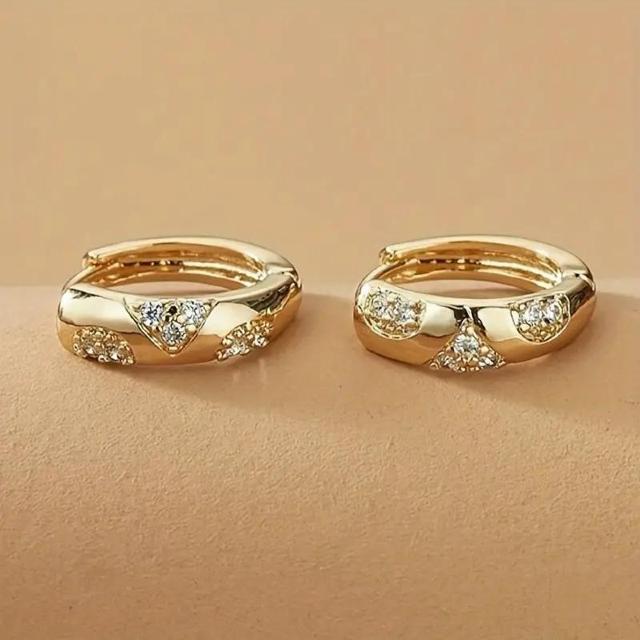 残1点★爆ヤス価格490円★エレガントな銅製フープイヤリング、女性用、合成キュービックジルコニア ニッケルフリーメッキ ゴールデン < 女性アクセサリー/時計 残1点★爆ヤス価格490円★エレガントな銅製フープイヤリング、女性用、合成キュービックジルコニア ニッケルフリーメッキ ゴールデン < 女性アクセサリー/時計の