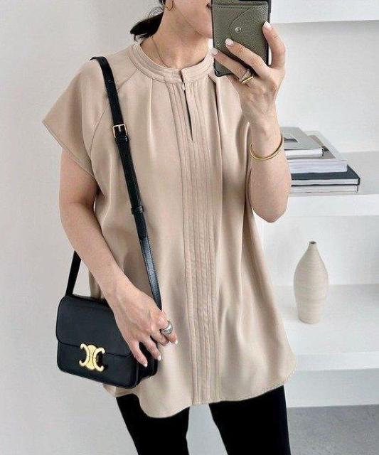 �G�}�e�C���[���u���E�X���ߗށ�Emma Taylor������180�`