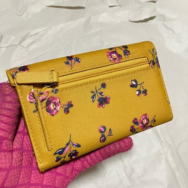 【Cath Kidston / キャスキッドソン】 花柄 / 三つ折り財布 < ブランド 【Cath Kidston / キャスキッドソン】 花柄 / 三つ折り財布 < ブランドの
