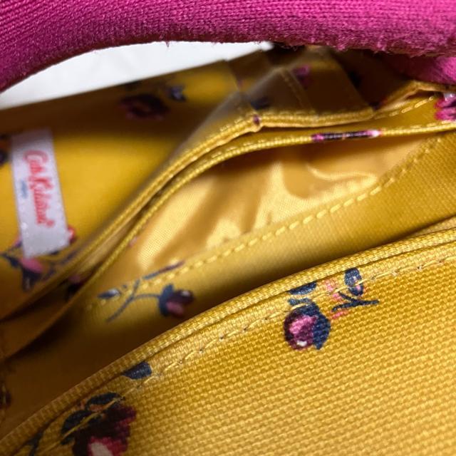 【Cath Kidston / キャスキッドソン】 花柄 / 三つ折り財布 < ブランド 【Cath Kidston / キャスキッドソン】 花柄 / 三つ折り財布 < ブランドの