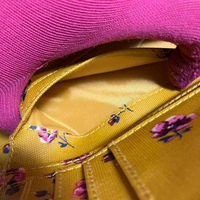 【Cath Kidston / キャスキッドソン】 花柄 / 三つ折り財布 < ブランド 【Cath Kidston / キャスキッドソン】 花柄 / 三つ折り財布 < ブランドの