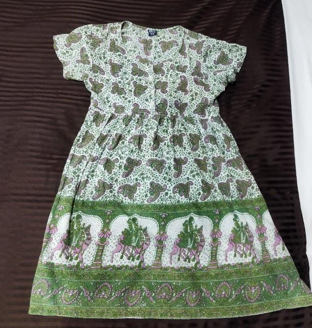 ペイズリー柄インド綿半袖ひざ丈ワンピース S/M < 女性ファッション ペイズリー柄インド綿半袖ひざ丈ワンピース S/M < 女性ファッションの