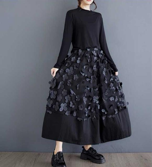 裏地付き フレアスカート ロング丈 蝶々&花柄 ブラック 大きいサイズ < 女性ファッション 裏地付き フレアスカート ロング丈 蝶々&花柄 ブラック 大きいサイズ < 女性ファッションの