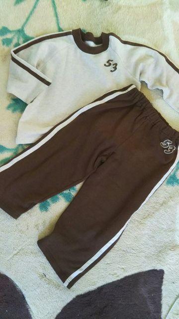 120 パジャマ上下 裏起毛 < キッズ/ベビー  120 パジャマ上下 裏起毛  < キッズ/ベビーの