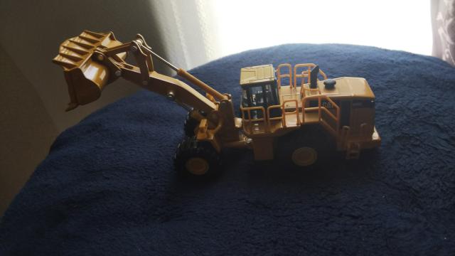 CAT���z�C�[�����[�_�[��1�^64 �� �z�r�[�� 