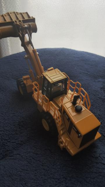 CAT���z�C�[�����[�_�[��1�^64 �� �z�r�[�� 