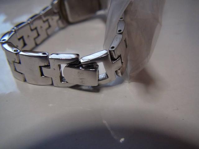 アランマヌキャン の腕時計クォーツ 製、電池式、動作確認済!。 < 女性アクセサリー/時計 アランマヌキャン の腕時計クォーツ 製、電池式、動作確認済!。 < 女性アクセサリー/時計の