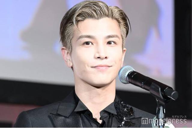 【送料無料】岩田剛典 最新写真フォト10枚セット N < タレントグッズ  【送料無料】岩田剛典 最新写真フォト10枚セット N < タレントグッズの