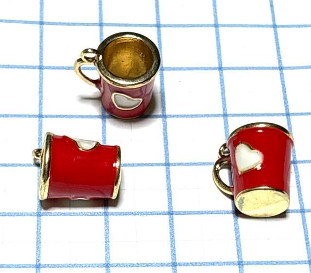 641 �n�[�g���̗��̃J�b�v�@�ԐF1�@�����`���[���@�@�~�j�`���A�@�A�N�Z�T���[�p�[�c�@�R�b�v�@�}�O�J�b�v