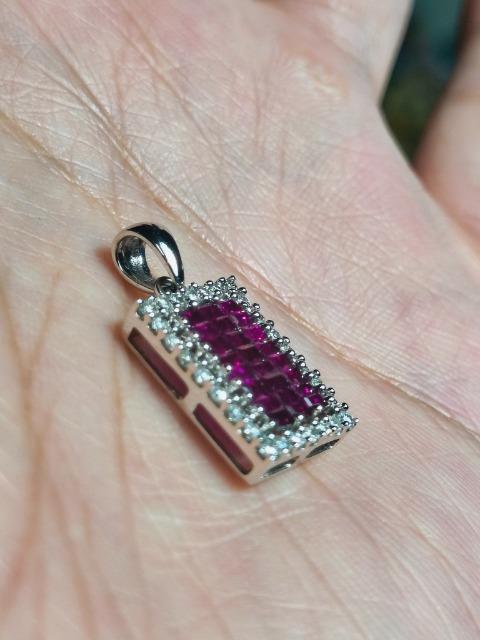 K18WGルビーとダイヤが美しいペンダントトップ☆★ < 女性アクセサリー/時計 K18WGルビーとダイヤが美しいペンダントトップ☆★ < 女性アクセサリー/時計の