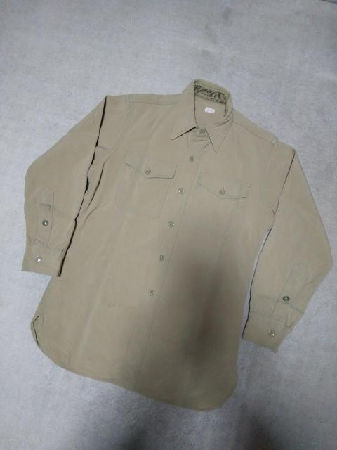 vintage 古着 ミリタリー ウール フィールド 長袖シャツ 14 1/2×31 XS〜Sサイズ  カーキ ベージュ  USA < 男性ファッション  vintage 古着 ミリタリー ウール フィールド 長袖シャツ 14 1/2×31 XS〜Sサイズ  カーキ ベージュ  USA < 男性ファッションの