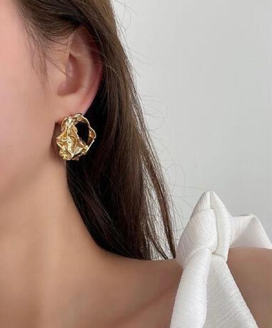 丸井購入●大振りピアス●SAISON DE PAPILLONセゾン ド パピヨン【新品】サークルモチーフスタッズピアス●金ゴールド < 女性アクセサリー/時計 丸井購入●大振りピアス●SAISON DE PAPILLONセゾン ド パピヨン【新品】サークルモチーフスタッズピアス●金ゴールド < 女性アクセサリー/時計の