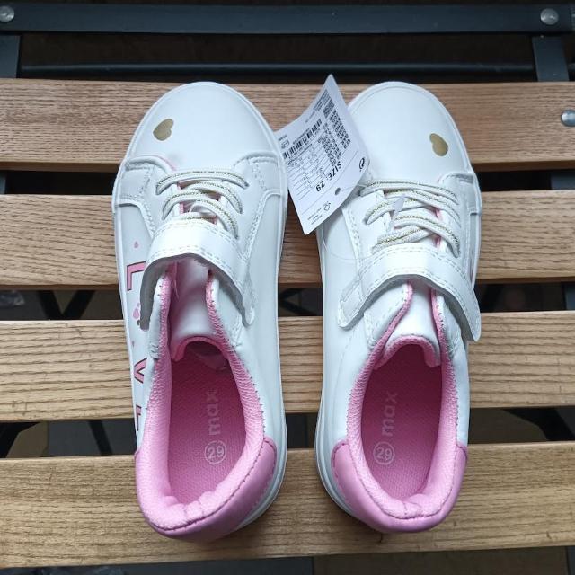 新品 18cm スニーカー ホワイト 子供靴 キッズ 靴 シューズ 29 < キッズ/ベビー  新品 18cm スニーカー ホワイト 子供靴 キッズ 靴 シューズ 29 < キッズ/ベビーの