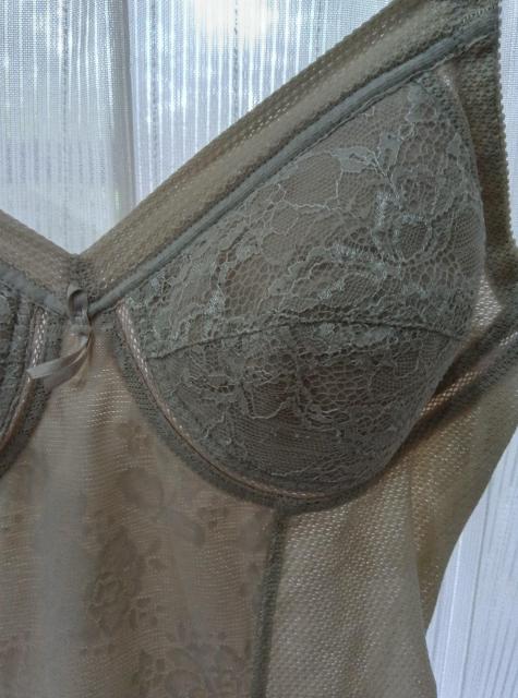 W1041 I i  ␳{fB[X[c  O[  L  t@bV 