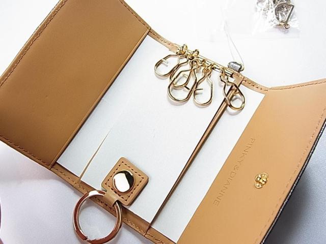 ★激安良品★正規新品 PINKY&DIANNE ピンキーアンドダイアン チャーム付き 5+1連キーケース < ブランド ★激安良品★正規新品 PINKY&DIANNE ピンキーアンドダイアン チャーム付き 5+1連キーケース < ブランドの