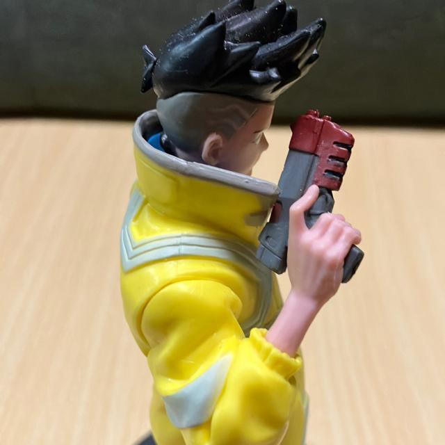 サイバーパンク エッジランナーズ ブラッド 黄色のコートの男 < ホビー  サイバーパンク エッジランナーズ ブラッド 黄色のコートの男 < ホビーの