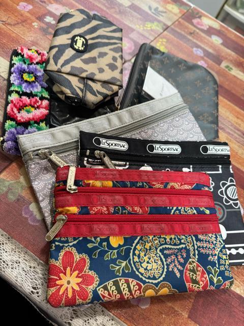 感謝を込めて★LeSportsac・FEILER・ russet★ポーチ★極美品多数★6点まとめ売り★1000円スタート < ブランド 感謝を込めて★LeSportsac・FEILER・ russet★ポーチ★極美品多数★6点まとめ売り★1000円スタート < ブランドの