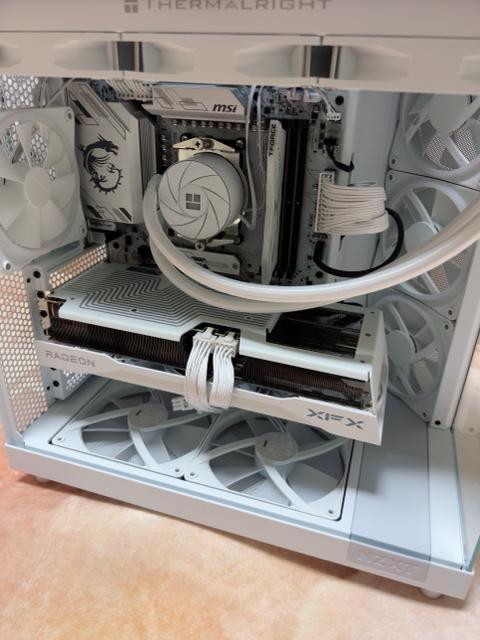 �yNZXT ���z9800X3D RX9070XT 32GB 1TB ���� �� PC�{��/���Ӌ@��� 